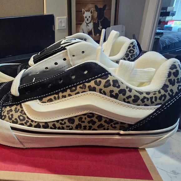 Vans*Knu Skool Skate Shoe *Sneaker*Black Leopard* Womens Sz 9 Skateboarding NEW - Picture 1 of 9
